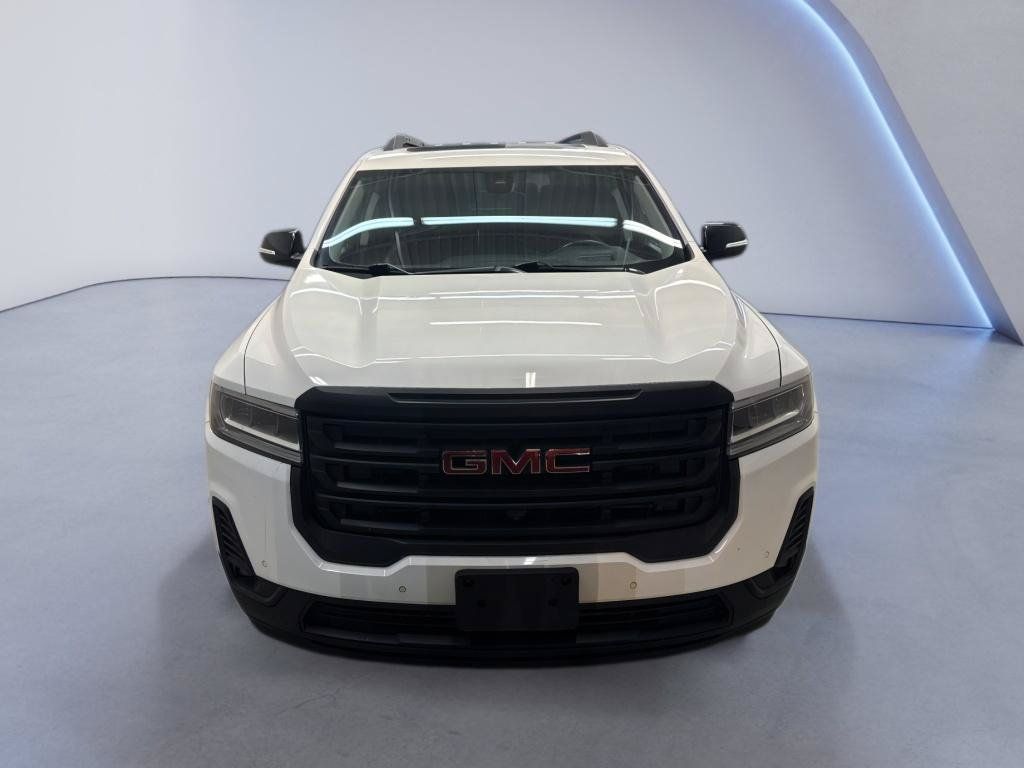 Used 2022 GMC Acadia AT4 w/ Technology Package AWD/4WD image 2