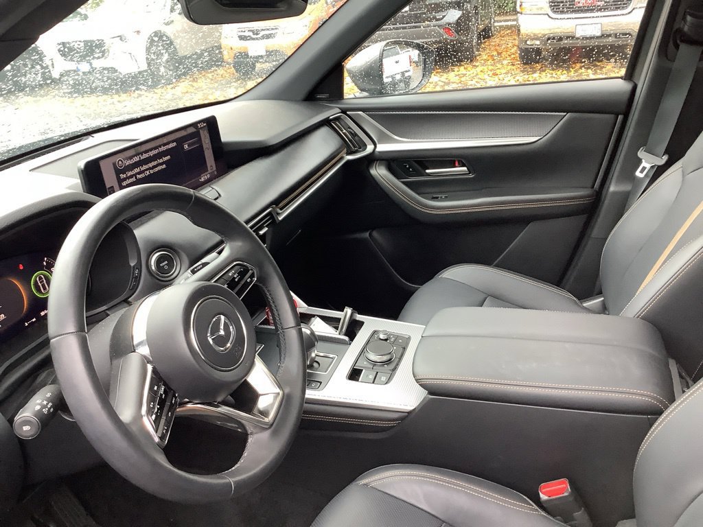 Used 2024 MAZDA CX-90 Plug-In Hybrid w/ Premium Plus AWD/4WD image 2