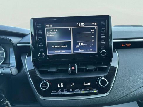 Used 2021 Toyota Corolla LE FWD image 21