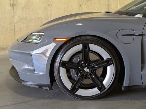 Certified 2025 Porsche Taycan AWD/4WD image 14