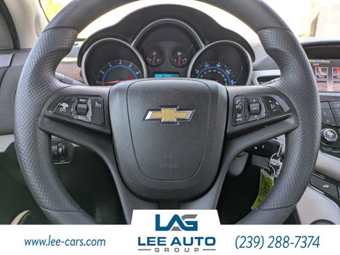 Used 2016 Chevrolet Cruze LT w/ Technology Package image 20