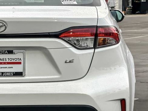 Certified 2021 Toyota Corolla LE image 24