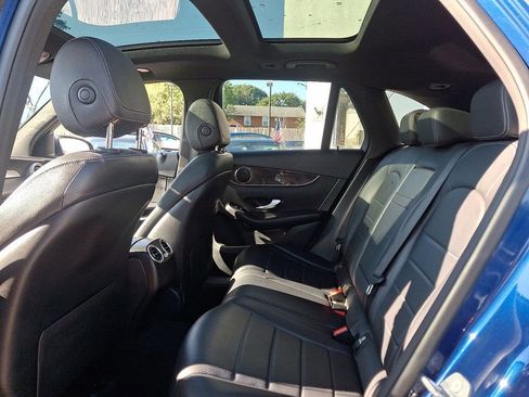 Used 2019 Mercedes-Benz GLC 300 4MATIC w/ Multimedia Package image 10