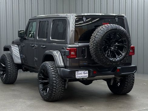 Used 2025 Jeep Wrangler Unlimited Sahara w/ Safety Group AWD/4WD image 3