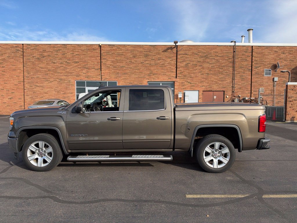 Used 2015 GMC Sierra 1500 SLE w/ SLE Value Package AWD/4WD image 2