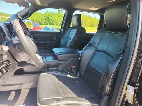 Used 2021 RAM 2500 Limited AWD/4WD image 14