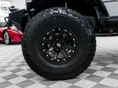Used 2013 Jeep Wrangler Sport AWD/4WD image 42