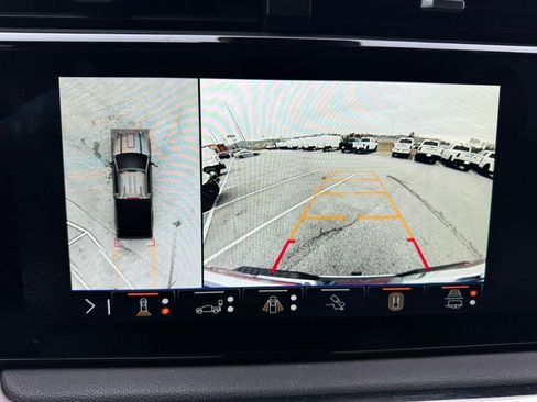 Used 2024 GMC Sierra 2500 AT4 w/ AT4 Premium Plus Package image 20