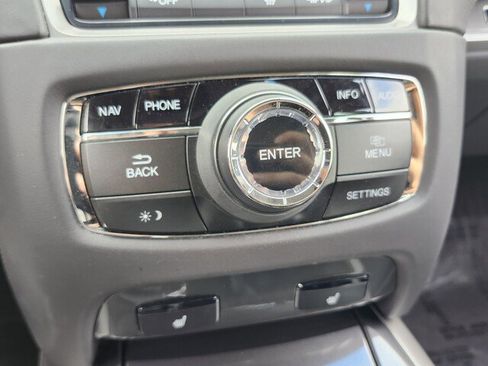 Used 2014 Acura RLX image 27