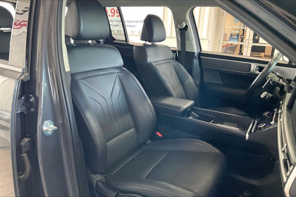 Used 2025 Hyundai Santa Fe SEL AWD/4WD image 23