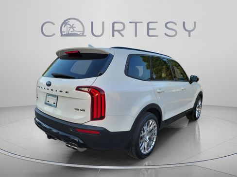 Used 2021 Kia Telluride SX w/ Nightfall Edition Package AWD/4WD image 3