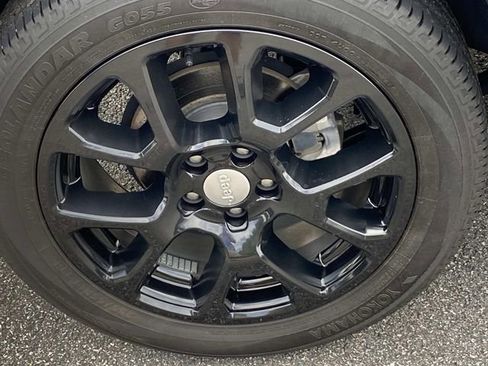 Used 2022 Jeep Compass Latitude image 28