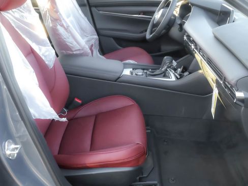 New 2026 MAZDA MAZDA3 Carbon image 41