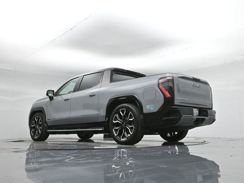 Used 2025 GMC Sierra EV Denali image 49