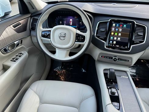 Used 2025 Volvo XC90 T8 Plus w/ Protection Package Premier image 18