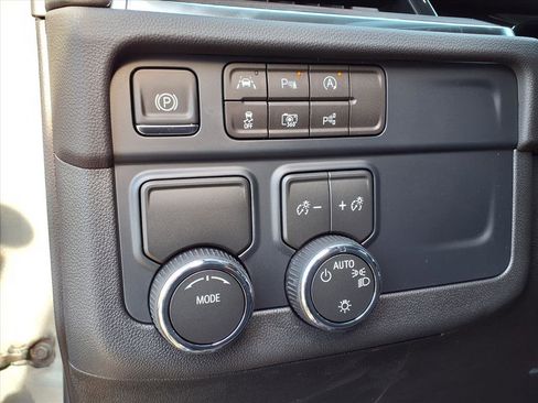 New 2026 Chevrolet Tahoe LS image 16