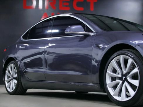 Used 2019 Tesla Model 3 Standard Range Plus image 3