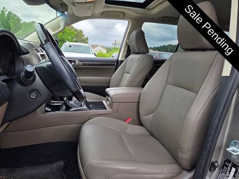Used 2020 Lexus GX 460 Premium w/ Premium Package AWD/4WD image 9