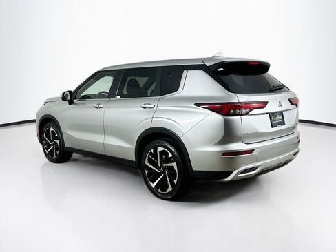 Used 2024 Mitsubishi Outlander SE FWD image 5