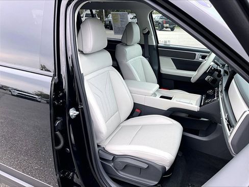Used 2026 Hyundai Santa Fe SEL AWD/4WD image 11