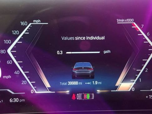 Used 2024 BMW 330i Sedan image 10