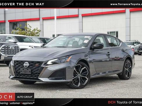 Used 2025 Nissan Altima 2.5 SR AWD/4WD image 1