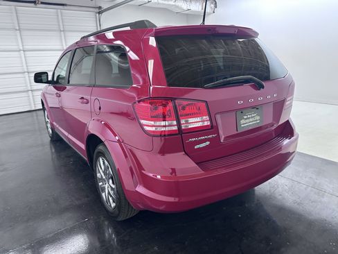 Used 2019 Dodge Journey SE FWD image 13