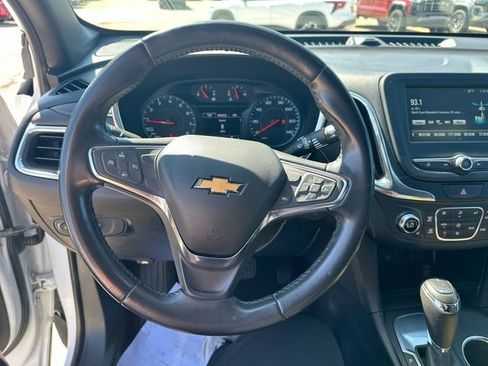 Used 2018 Chevrolet Equinox LT FWD image 14