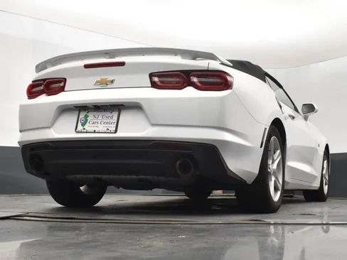 Used 2023 Chevrolet Camaro LT RWD image 13
