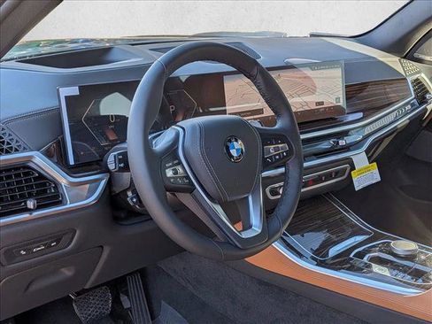 New 2026 BMW X5 xDrive40i w/ Climate Comfort Package image 3