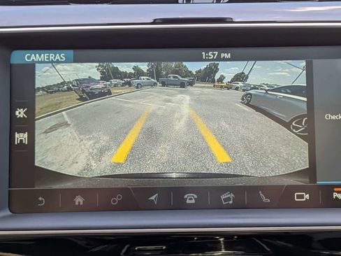 Used 2020 Jaguar F-PACE R-Sport image 26