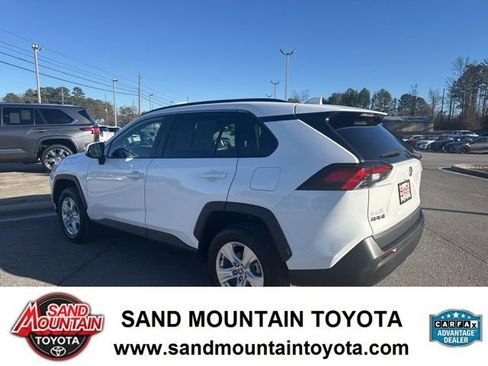 Used 2021 Toyota RAV4 XLE image 5