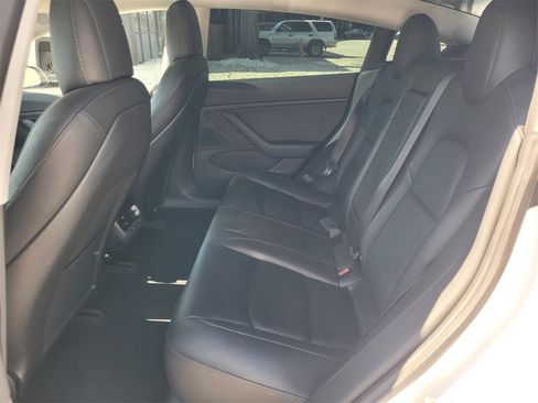 Used 2018 Tesla Model 3 Long Range image 12