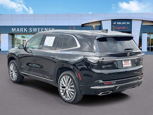 Used 2025 Buick Enclave Avenir w/ Super Cruise Package AWD/4WD image 31
