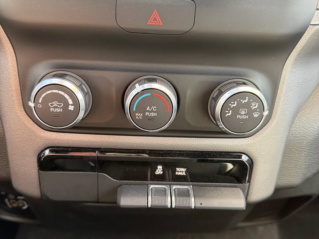 Used 2022 RAM 1500 Big Horn RWD image 18