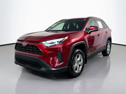 Used 2025 Toyota RAV4 XLE w/ Convenience Package FWD image 10