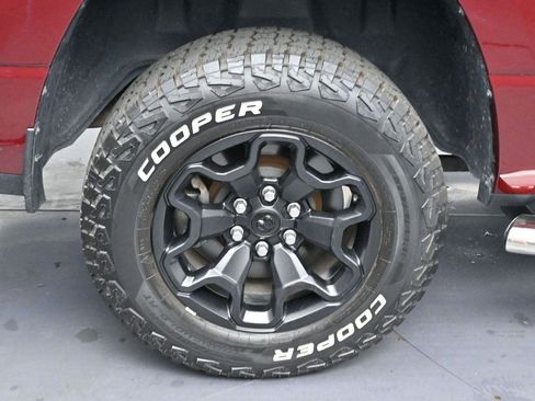 Used 2020 RAM 1500 Big Horn AWD/4WD image 32