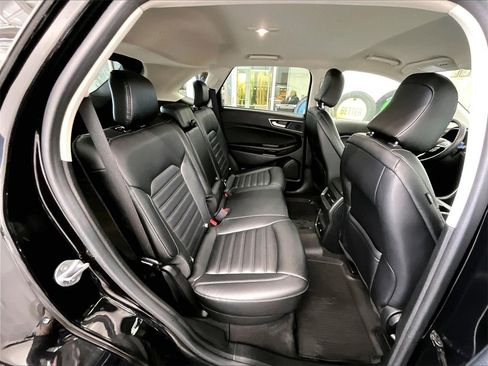Used 2024 Ford Edge SEL w/ Convenience Package image 16