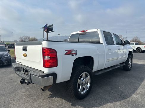 Used 2014 Chevrolet Silverado 2500 LTZ w/ Z71 Appearance Package image 3