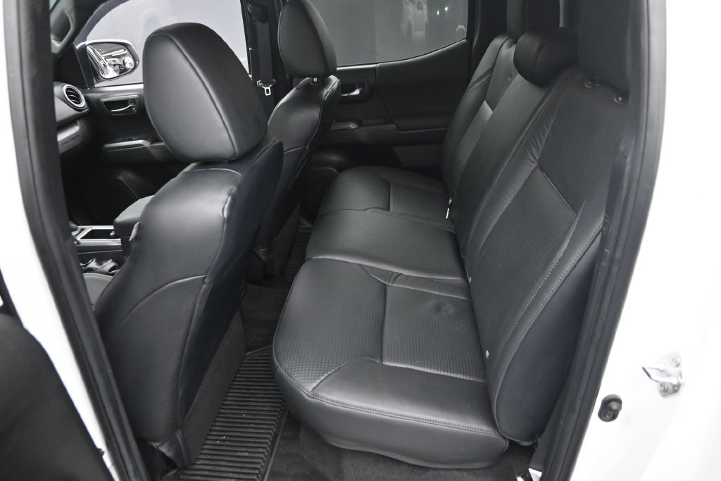 Used 2023 Toyota Tacoma TRD Sport w/ TRD Premium Sport Package AWD/4WD image 12