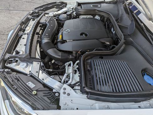 Used 2021 Mercedes-Benz GLC 300 4MATIC image 50