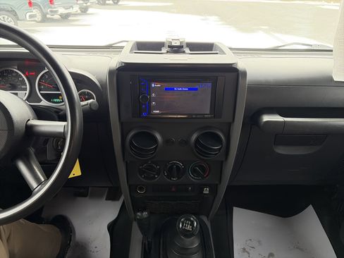 Used 2010 Jeep Wrangler Sport image 9