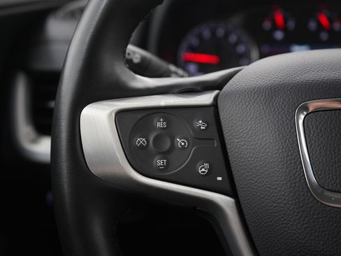 Used 2024 GMC Terrain SLT w/ Elevation Edition image 26