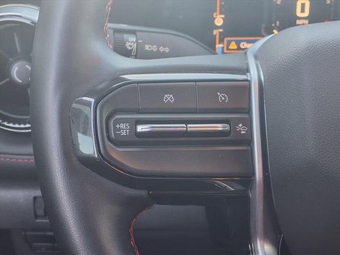 Used 2023 Chevrolet Colorado Z71 w/ Z71 Convenience Package 2 image 16