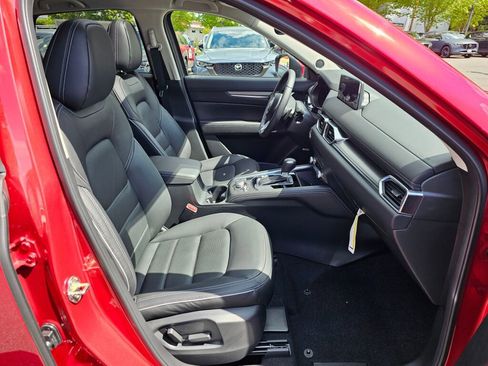 New 2025 MAZDA CX-5 AWD 2.5 S w/ Premium Plus Pkg image 30