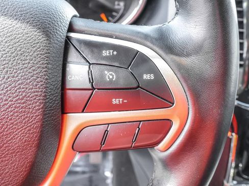 Used 2022 Jeep Grand Cherokee Limited w/ Tech Group AWD/4WD image 24