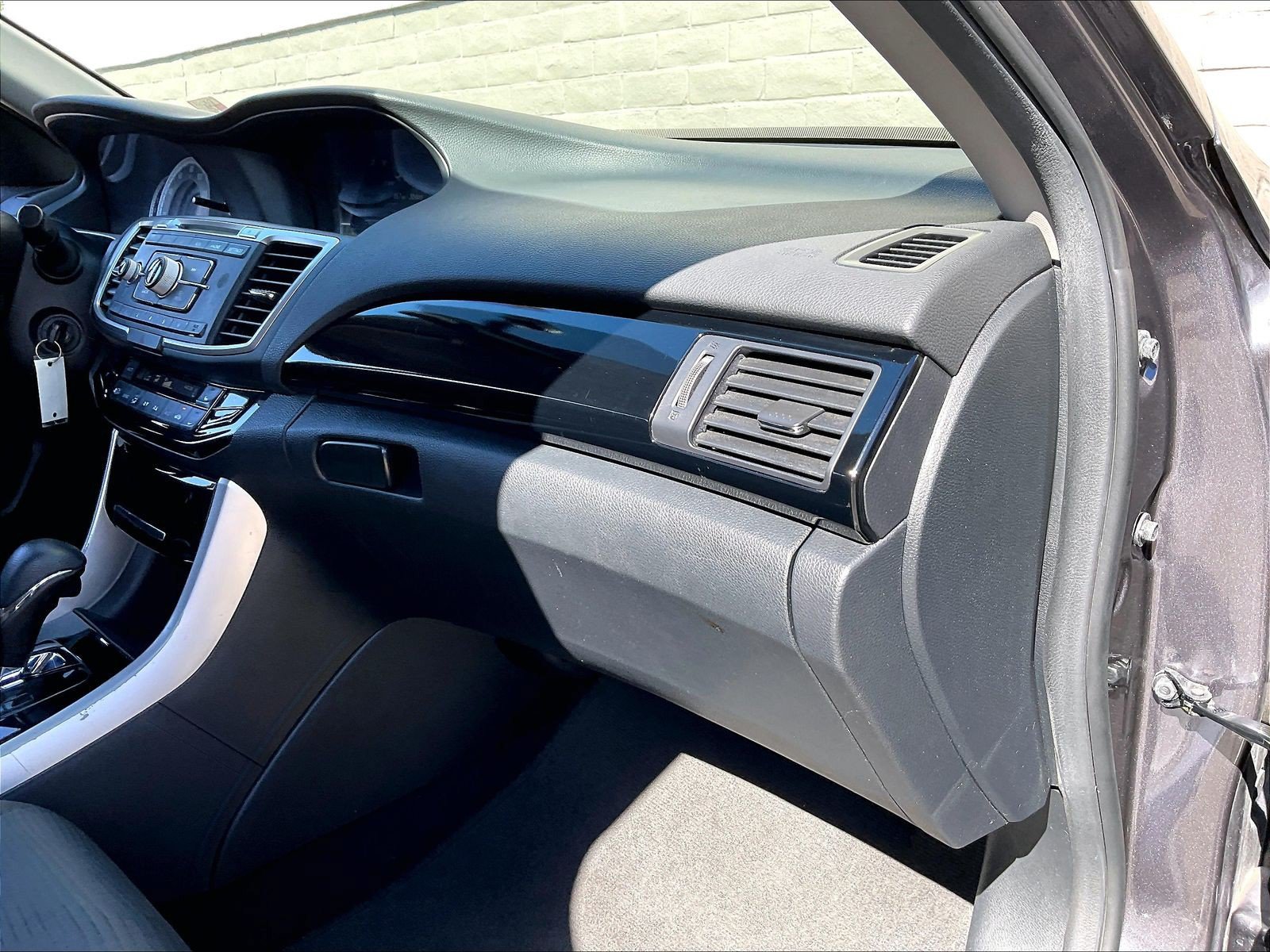 Used 2016 Honda Accord LX image 16