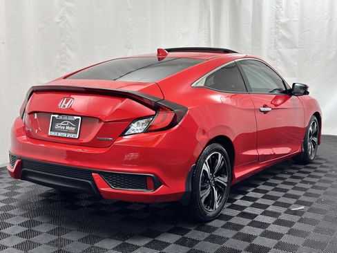 Used 2018 Honda Civic Touring image 10