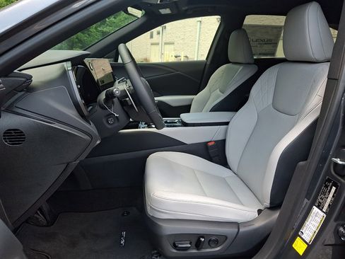 New 2026 Lexus RX 350 Premium w/ All Season Protection Package AWD/4WD image 9