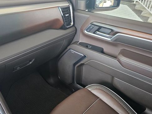 Used 2024 GMC Sierra 2500 Denali AWD/4WD image 13